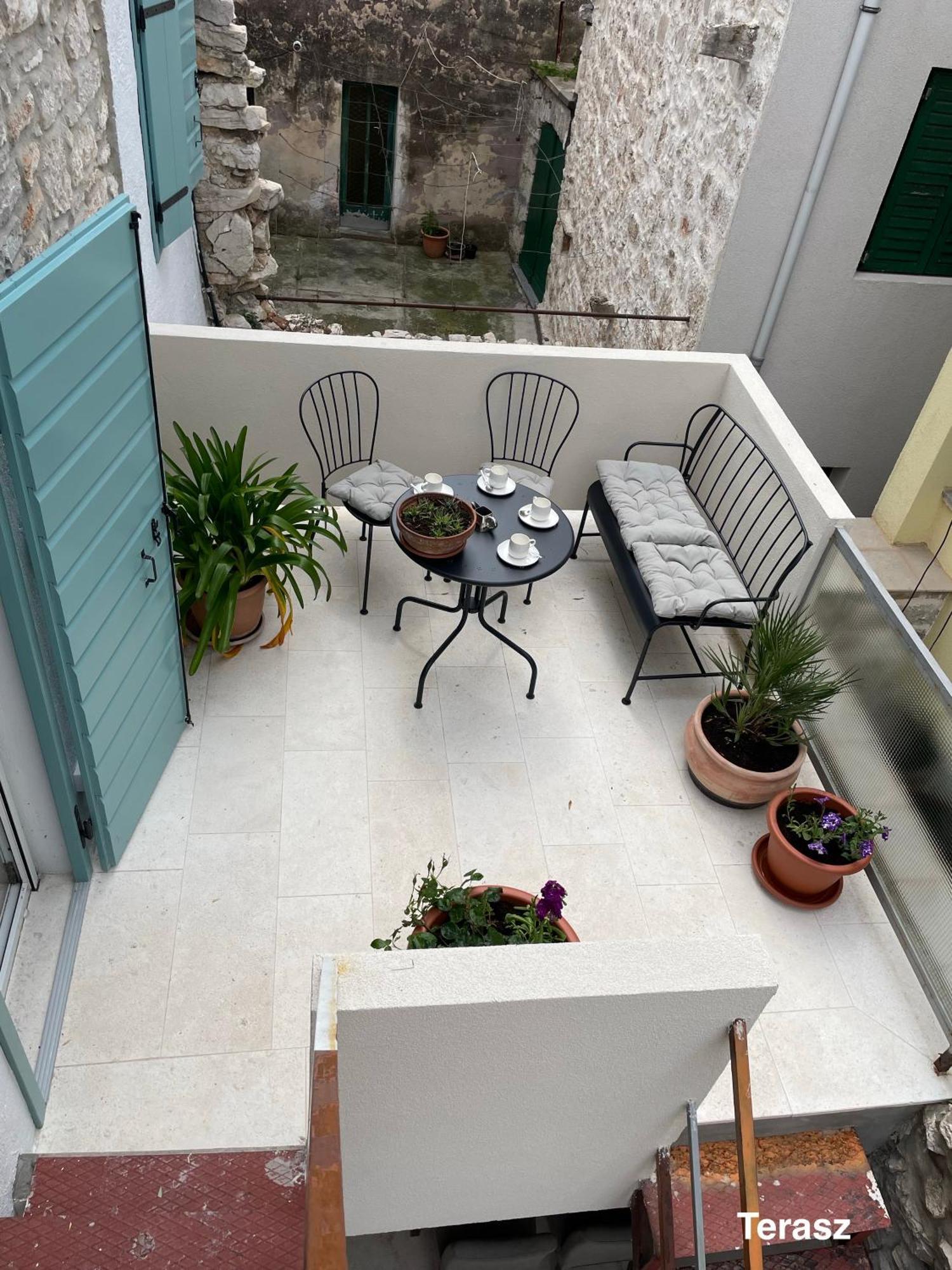 Murter-Sun Stone House מראה חיצוני תמונה
